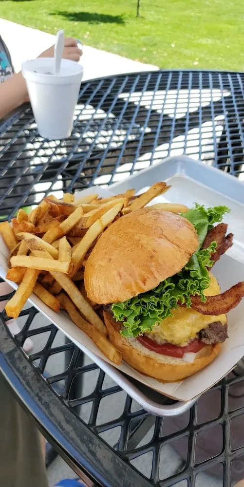 Bacon Cheeseburger with French Fries